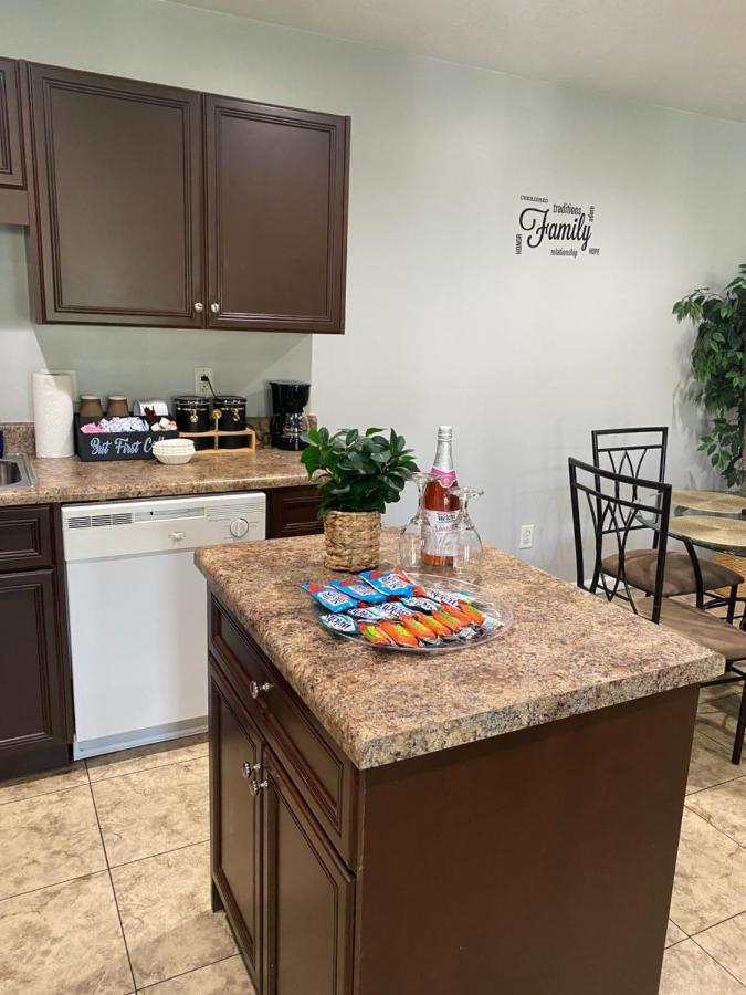 Cute And Cozy 1 King Bed Unit Apartment North Augusta Luaran gambar